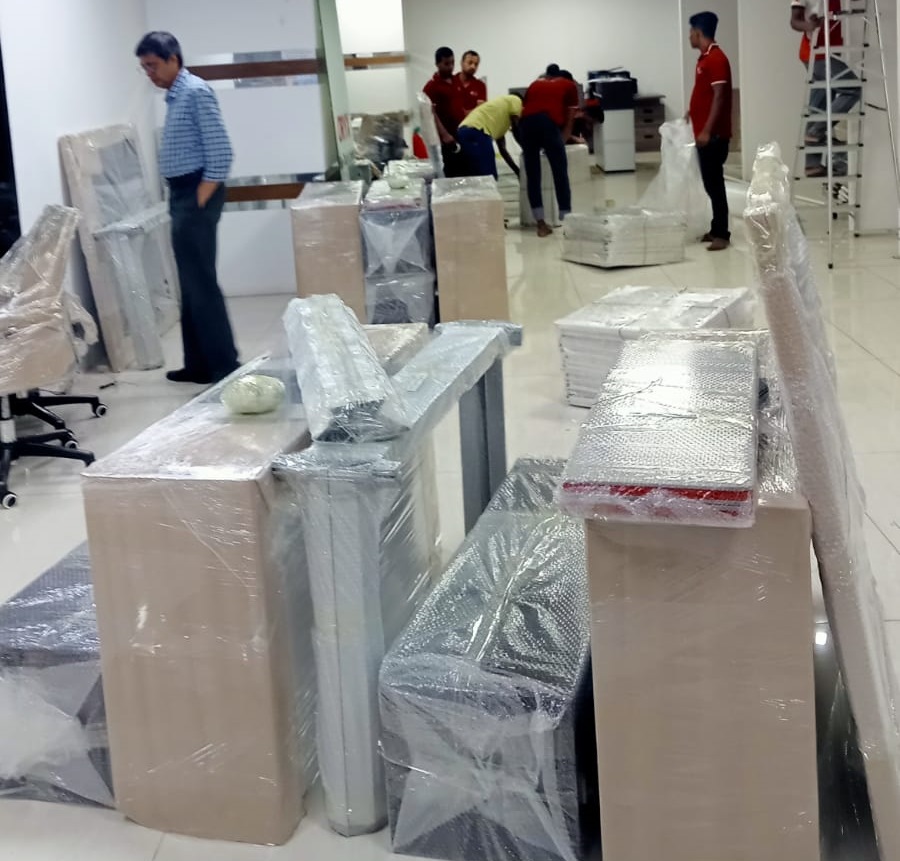 Movers and packers Service in Banani